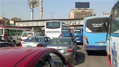 تعرف على الحالة المرورية بمحاور وطرق القاهرة والجيزة