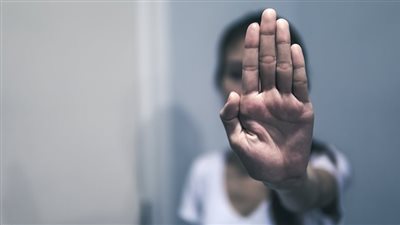 التحقيق مع شاب أشعل النيران في جسد شخص تحرش بزوجة شقيقه بالجيزة