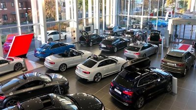 حبس أصحاب معرض سيارات للمعاقين في الجيزة
