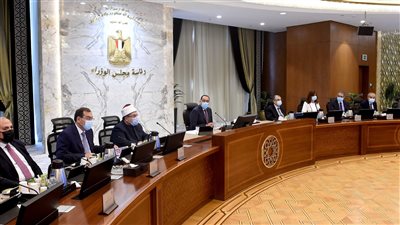 رئيس الوزراء يستعرض دور صندوق دعم السياحة والآثار وترتيبات استضافة مصر لمؤتمر المناخ COP27
