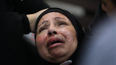 حزن أسرة نيرة أشرف بعد تأجيل المحاكمة.. وترحيل المتهم إلى السجن وسط حراسة مشددة | بث مباشر
