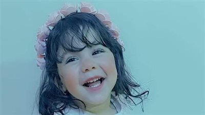 تمهيدًا لحصولها على حقنة ضمور العضلات.. حجز الطفلة رقية في أحد مستشفيات القاهرة | بث مباشر