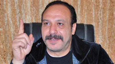 انتهاء صلاة الجنازة على شقيقة الفنان خالد صالح بمسجد عمرو بن العاص | بث مباشر