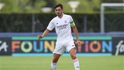 قادش يعلن تعاقده مع لاعب ريال مدريد