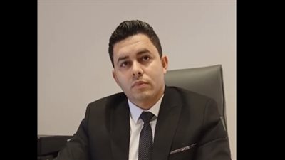 رفض وضع مبلغ للتعويض.. محامي الرسام الروسي صاحب لوحات محطة مترو كلية البنات يتحدث| فيديو