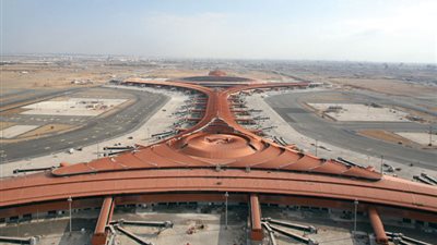 تأجيل إقلاع بعض الرحلات الجوية من مطار الملك عبد العزيز في جدة بسبب حالة الطقس
