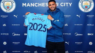 رسميًا.. مانشستر سيتي يعلن تمديد عقد محرز لـ 2025