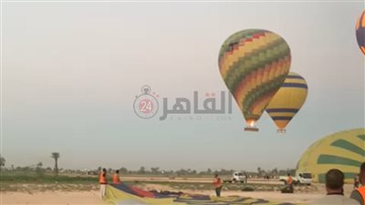 7 صور ترصد هبوط بالون الأقصر في واقعة الانحراف.. الطيار تمكن من احتواء الموقف