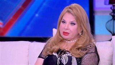 فادية عبد الغني: شرف ليا أرجع للمسرح من جديد.. ومحمد صبحي مسرحه منظم وبيقدم قيمة
