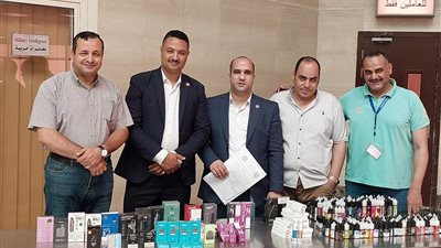 ضبط محاولة تهريب كمية من السجائر والشيش الإلكترونية بمطار أسيوط