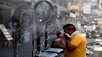 محافظات عراقية تعلن تعطيل العمل بعد ارتفاع الحرارة لأكثر من 50 درجة