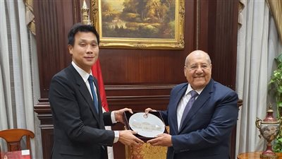 سفير كوريا الجنوبية يدعو الشيوخ والنواب لدعم الشركات الكورية العاملة في مصر