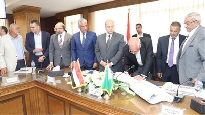 محافظ الجيزة يوجه بترشيد استهلاك الكهرباء في المنشآت العامة والمدارس والمساجد ومراكز الشباب