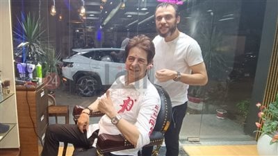 بعد حذف أغنيته.. أحدث ظهور للمطرب فارس | صور