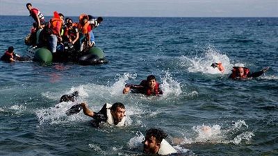  العناية الإلهية تنقذ 43 لاجئًا غير شرعي بعد غرق مركب قرب سواحل لامبيدوزا الإيطالية ومصرع طفلة عمرها عامين