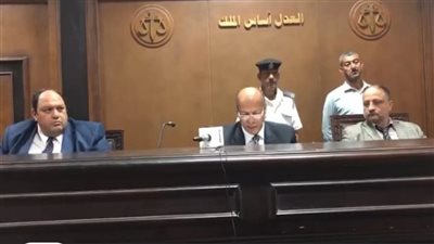 الإعدام والمؤبد للمتهمين بقتل شاب أمام محل عمله ببنها بسبب خلافات سابقة | بث مباشر 