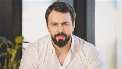 تيم حسن في مرمى الانتقادات بسبب مسلسل تحت سابع أرض.. ورد حاسم من مخرجه