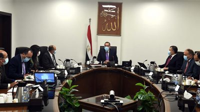 وزير الطيران المدني: جارٍ التنسيق مع السياحة بشأن تشغيل الطيران منخفض التكاليف