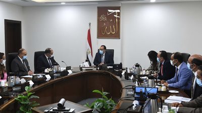وزير التجارة: مراجعة مختلف التشريعات لإتاحة مزيد من التيسيرات.. ونستهدف الحصول على تمويل من القطاع المصرفي