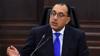 رئيس الوزراء يناقش مع وزيرة الثقافة ملفات عمل الوزارة