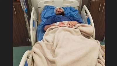 الدكتور كان بيتصور سيلفي أثناء العملية.. وفاة شاب بعد عملية شفط دهون بمستشفى خاص| فيديو