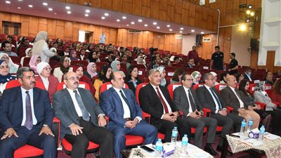 محافظ الفيوم ورئيس الجامعة يشهدان انطلاق المعسكر التوعوي لبناء قدرات وحدات مناهضة العنف ضد المرأة
