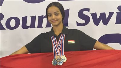 بنت إسكندرية.. حصدت 3 ميداليات ذهبية في بطولة كأس العالم للأندية بتايلاند 2022 للسباحة بالزعانف