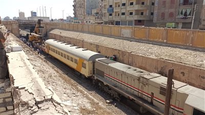 تفاصيل مصرع سائق بعدما صدمه قطار ببني سويف | بث مباشر