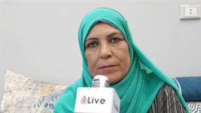 شاعرة ومعلمة.. قصة صباح حسن طالبة محو الأمية بـ بني سويف | بث مباشر 