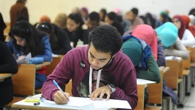 نشرت القرار لعقاب ابني معنويًا.. تعليق والد الطالب المفصول في أول يوم دراسة يثير الجدل.. ومتابعون: أنت فضحته