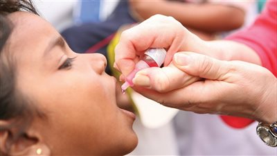 لمدة 5 أيام.. الصحة تطلق حملة التطعيم ضد شلل الأطفال بالمجان في القاهرة والجيزة | بث مباشر