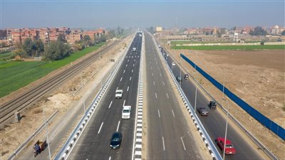 البدء فى أعمال توسعة طريق الإسكندرية الزراعي بعد الانتهاء من تطوير تقاطع دائري قليوب | خاص