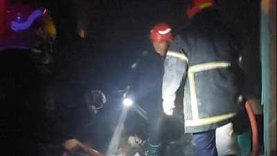 الحماية المدنية تنجح في إخماد حريق نشب داخل مخزن كاوتش بالغربية | بث مباشر 