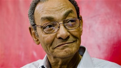  وفاة الكاتب والأديب الكبير بهاء طاهر عن عمر يناهز 87 عاما | بث مباشر