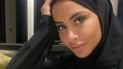 بعد اعتناقها الإسلام.. كيف كانت علاقة مارين الحمر بأشرف بن شرقي؟