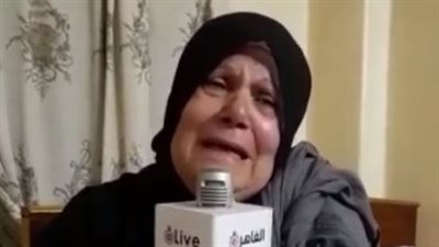والدة معلم الشرقية المتوفى: ابني مات مقهور.. مراته دمرت حياته وخربت بيته | بث مباشر