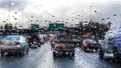 شبورة مائية وأمطار.. الأرصاد تحذر المواطنين من طقس غد الأربعاء | بث مباشر 