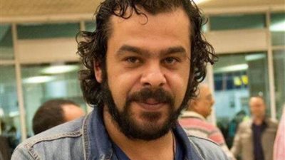 حقيقة التحفظ على الفنان منذر رياحنة واتهامه في وفاة صديقه أشرف طلفاح