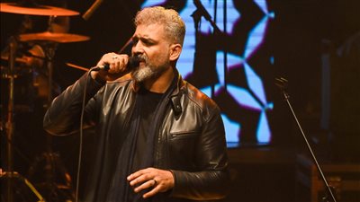 هاني عادل يحيي حفل مشروعه الجديد جولة الرجل الرمادي يوم 8 ديسمبر