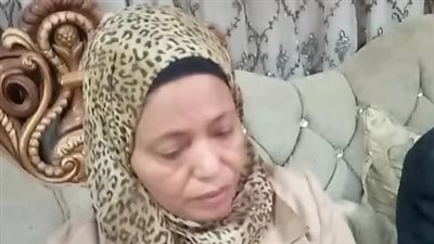 اتصدمت لما ضربني بالقلم.. مديرة المدرسة المعتدى عليها بالدقهلية: طول 20 سنة ما ضربتش طالب | بث مباشر