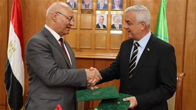 بروتوكول تعاون بين جامعتي بنها والمنوفية في مجال التبادل الطلابي