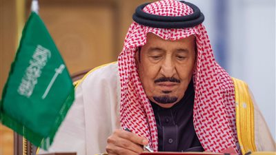قرارات جديدة للملك سلمان بعزل وتعيين عدد من قيادات السعودية 