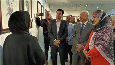 طلاب تربية فنية المنيا يبدعون في تقديم 28 عملًا متنوعًا للتوعية ضد العنف