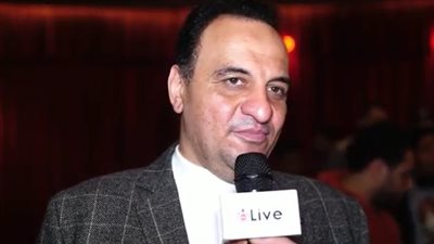 هشام إسماعيل يكشف سر توقف تصوير فيلم أسرة في بعضينا 