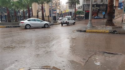 أمطار ورعد.. طقس غير مستقر يضرب الإسكندرية تزامنًا مع نوة الفيضة الصغرى | بث مباشر
