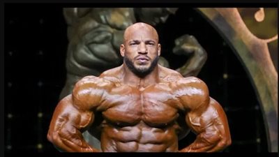 بعد حصوله على المركز الخامس.. وصول بطل كمال الأجسام بيج رامي إلى مطار القاهرة الدولي | بث مباشر