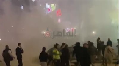 اشتعال النيران بشكل مفاجئ في سيارة ملاكي بميدان الحصري بأكتوبر | فيديو