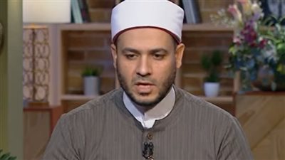 عالم أزهري: تجسس الزوجة على هاتف الزوج أمر حرام ويخرب البيت