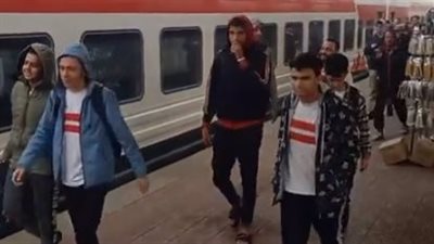 الحسرة على وجوههم.. وصول جماهير الزمالك إلى القاهرة عقب الخسارة أمام أسوان | بث مباشر
