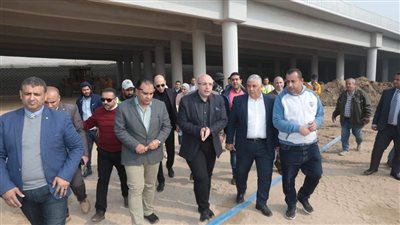 محافظ بني سويف يتابع ميدانيا تنفيذ مشروع مجمع المواقف وخطة تشغيله